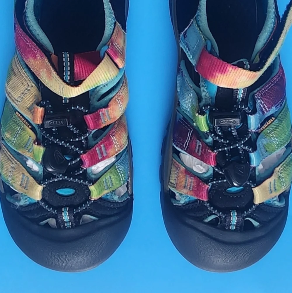 Keen Newport H2 Rainbow Tie Dye Sport Sandals Size 2 Hiking Water Kids.